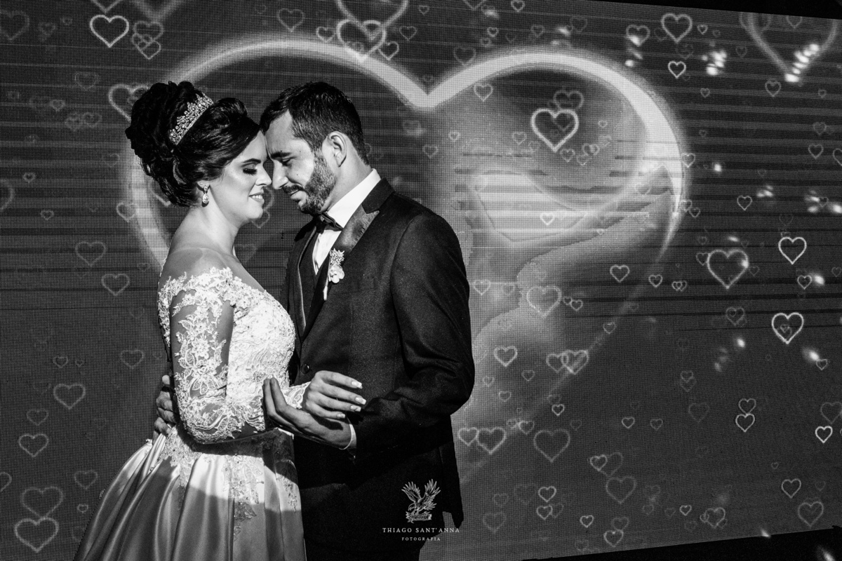 Dança dos noivos festa de casamento preto e branco