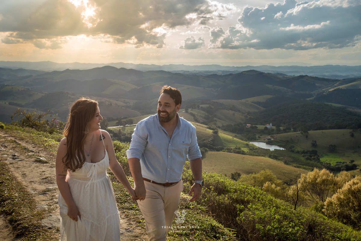 Ensaio pré wedding ambiente externo campo de lavanda