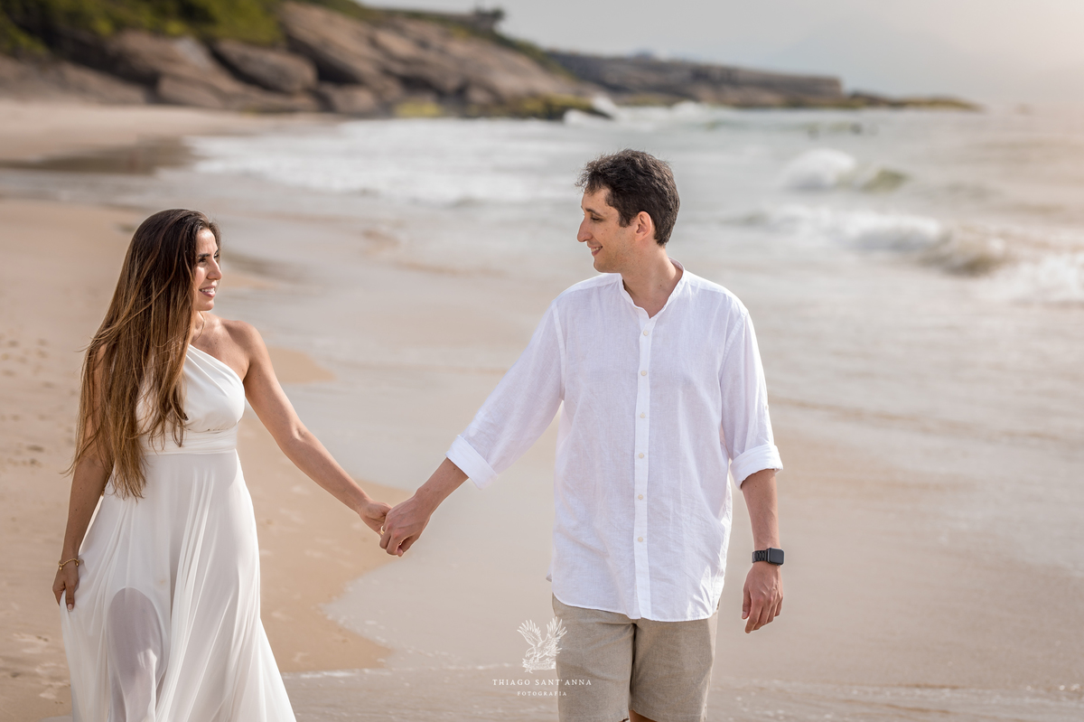 Ensaio pré wedding ambiente externo paisagem praia