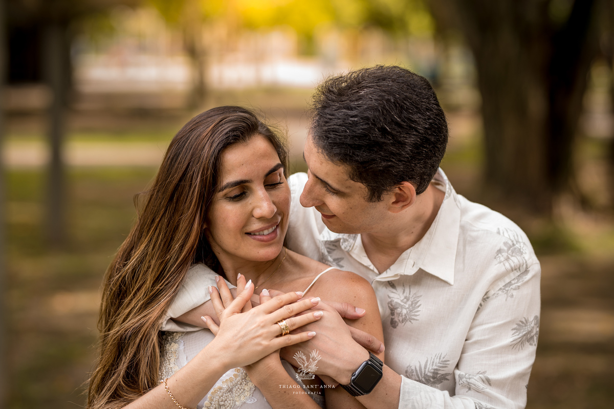 Ensaio pré wedding ambiente externo campo vegetação