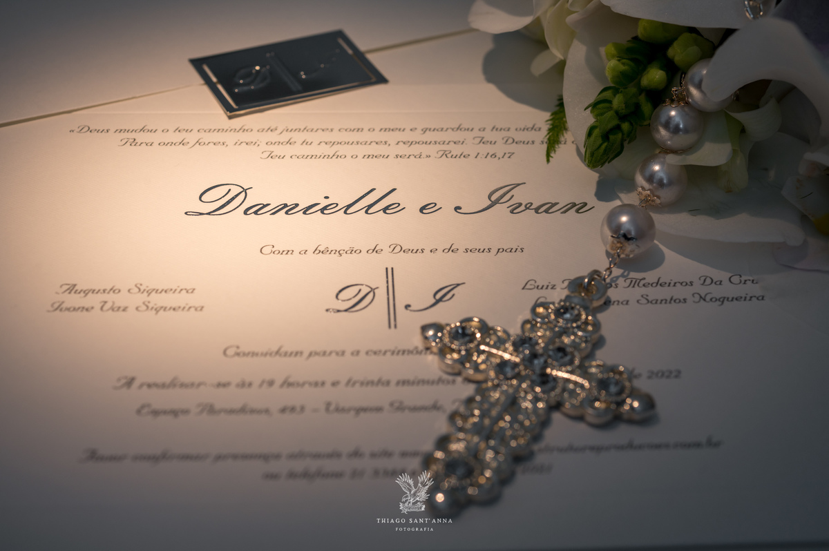 Convite de casamento e rosário