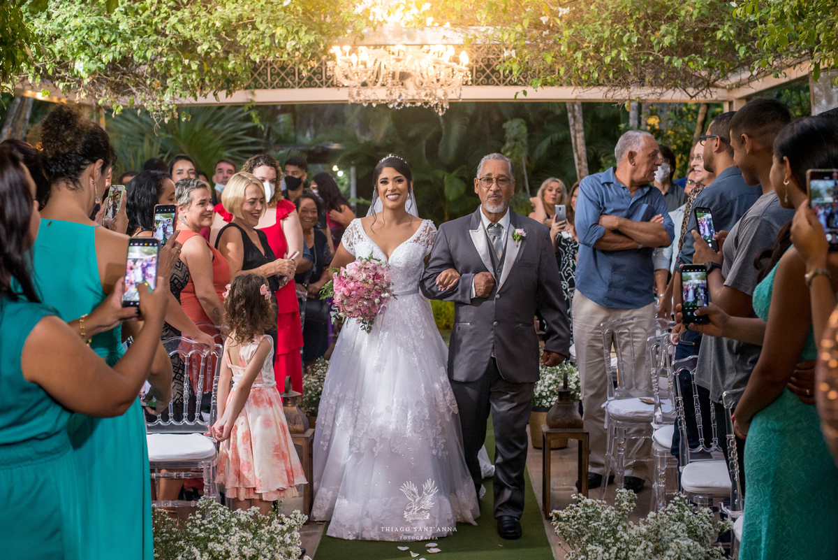 Entrada da noiva com seu pai