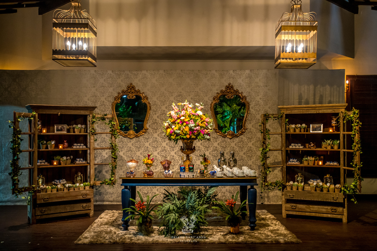 Decoração casamento rústico bem casados suculentas