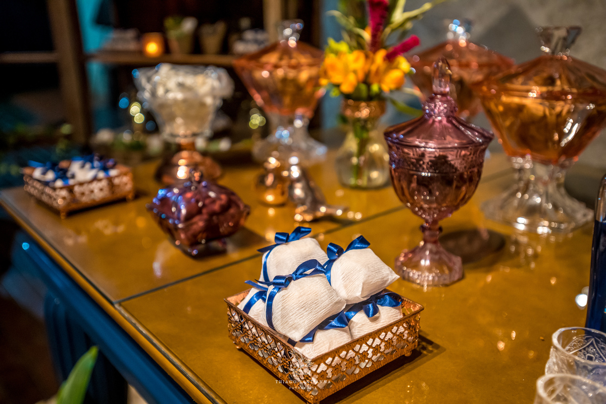 Decoração casamento rústico bem casados suculentas