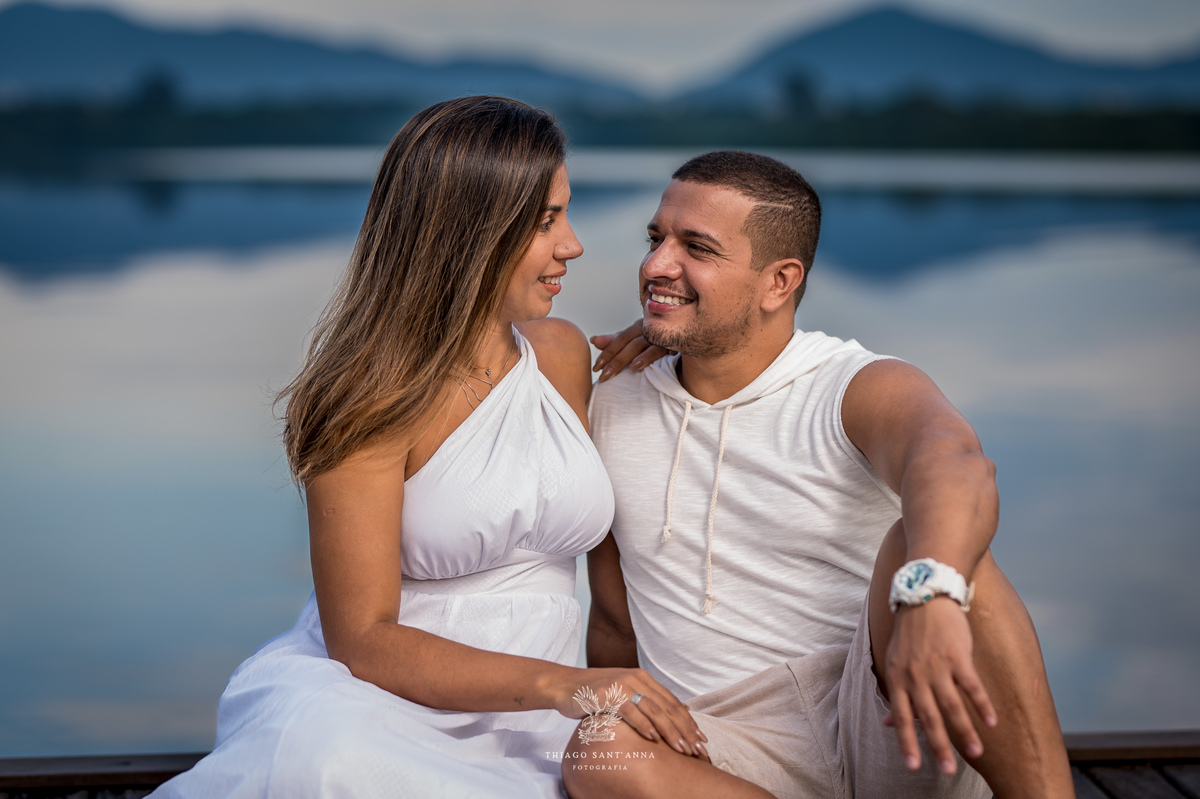 Ensaio pré wedding ambiente externo paisagem vegetal lago