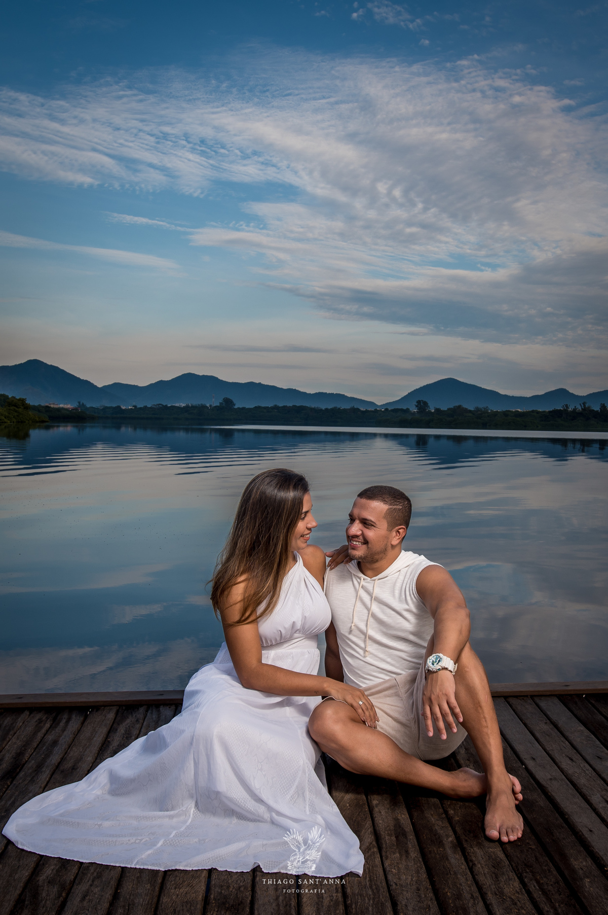 Ensaio pré wedding ambiente externo paisagem vegetal lago