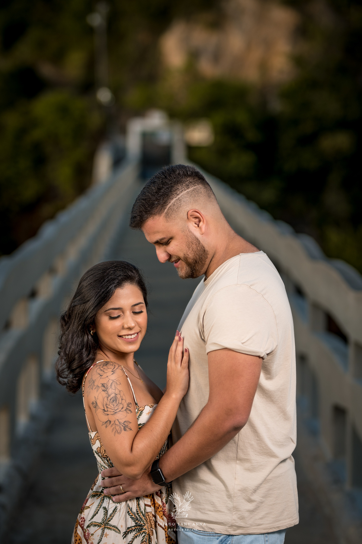 Ensaio pré wedding casal praia nascer do sol