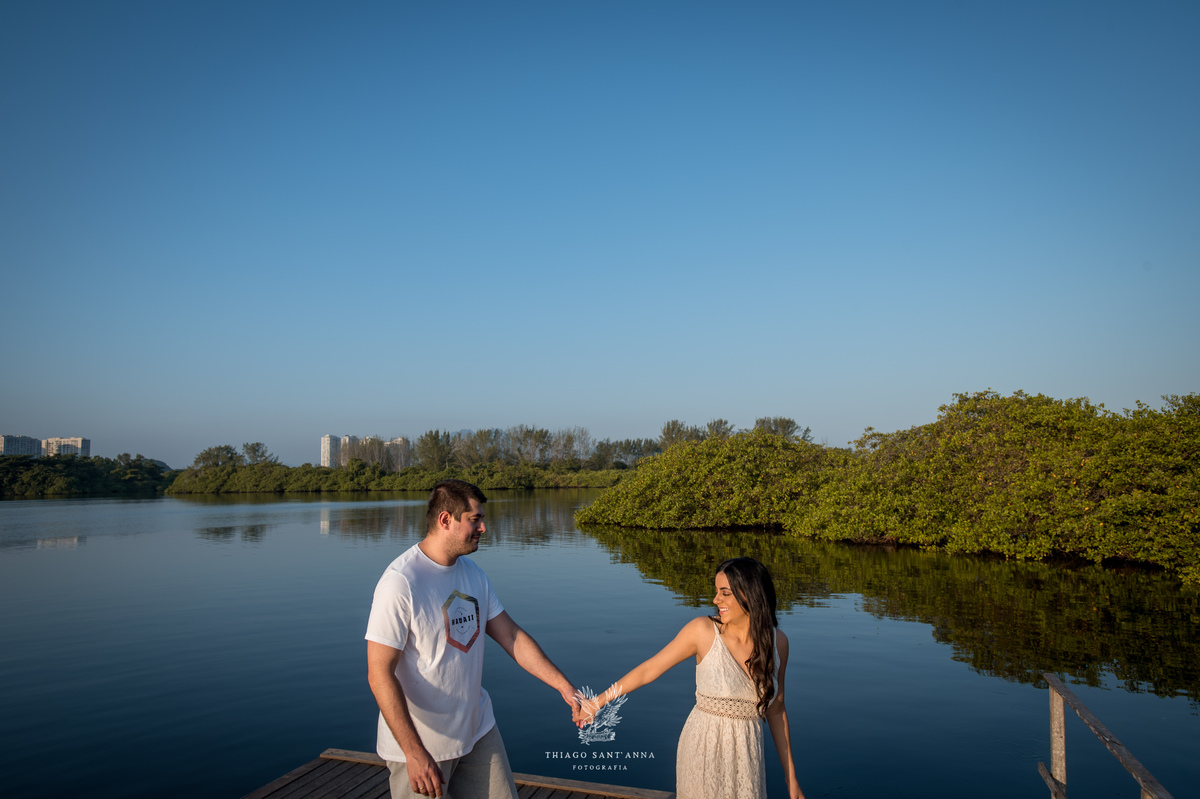 Ensaio externo casal lago por do sol ilha 3 rio de janeiro