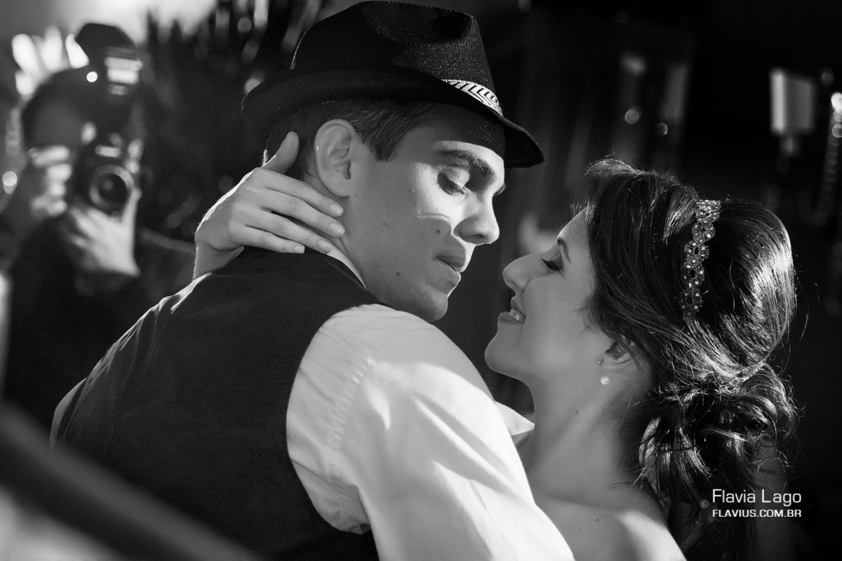 Fotografia de Casamento no Rio de Janeiro RJ Flavia Lago Flavius Festa Convidados Amigos Noivos Festa Pista Dança
