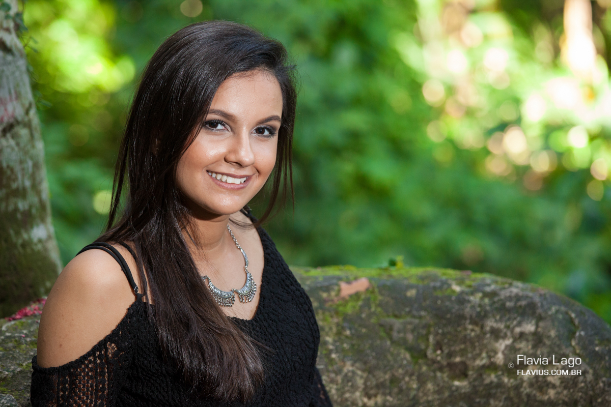 A  debutante posa para seu ensaio de 15 anos pela fotógrafa de debutantes Flavia Lago no Rio de Janeiro - RJ
