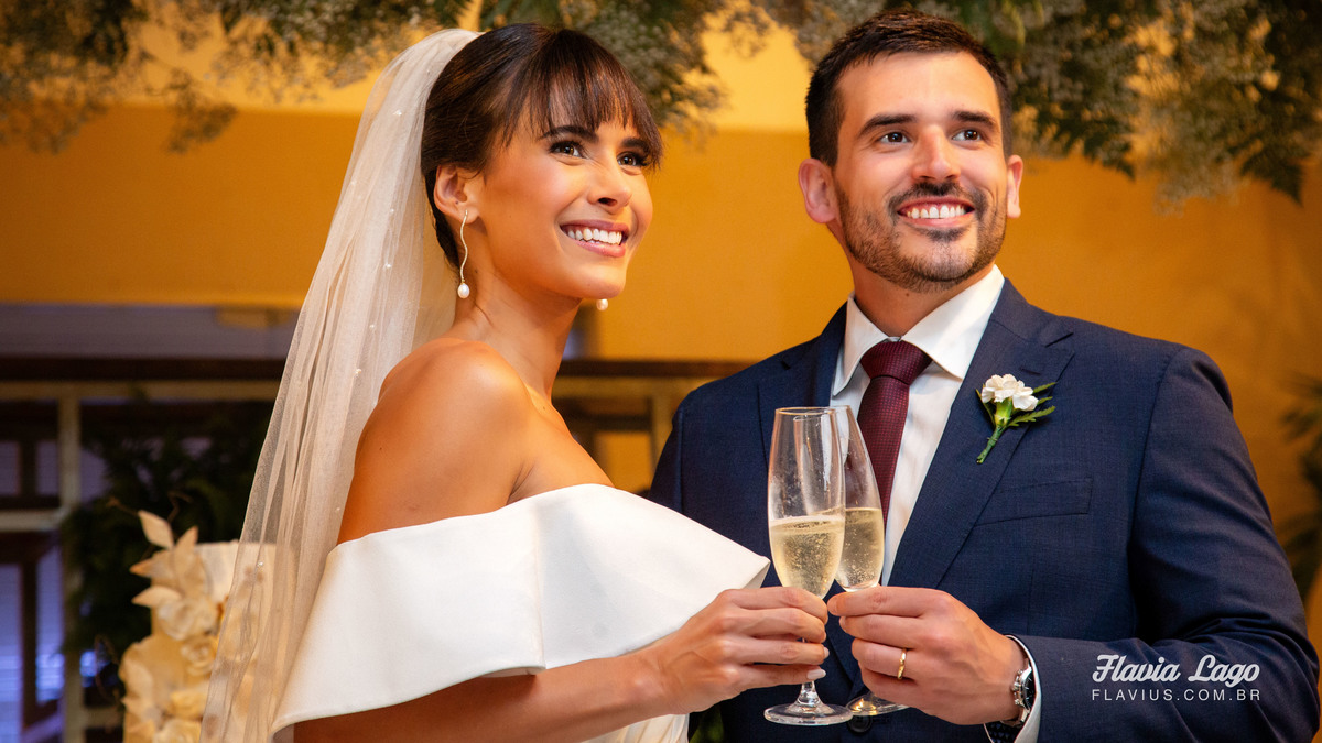 Fotografia de Casamento no Rio de Janeiro RJ Flavia Lago Flavius Lamartine festa noivos brinde