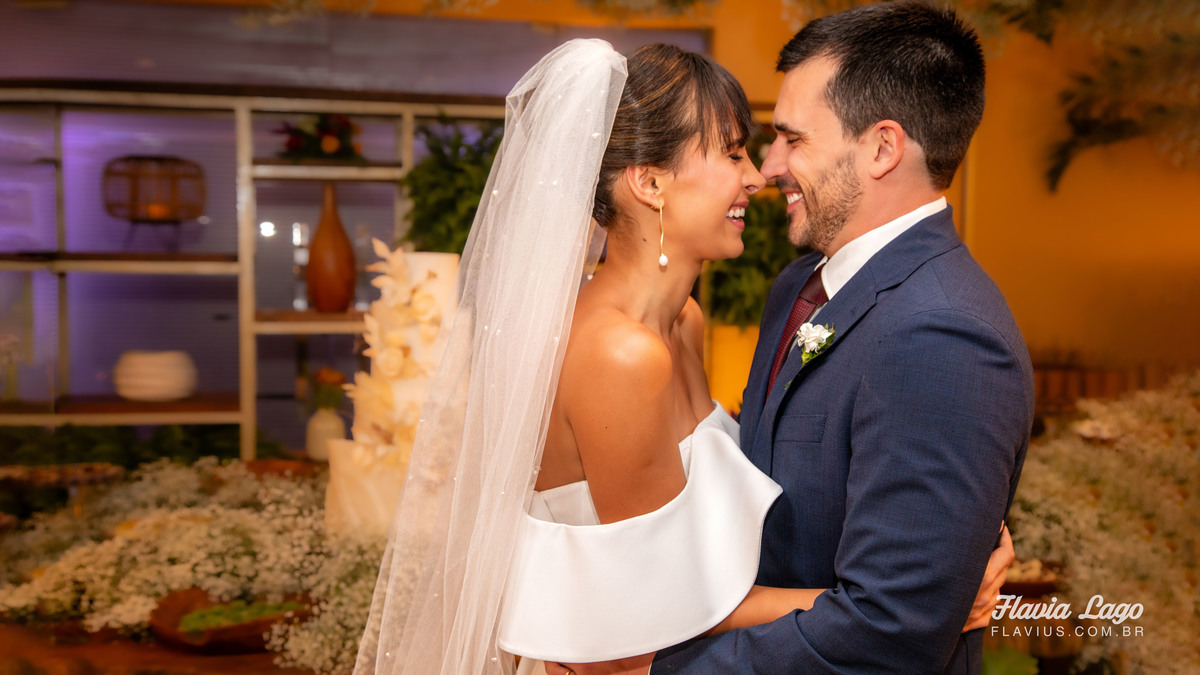Fotografia de Casamento no Rio de Janeiro RJ Flavia Lago Flavius Lamartine festa noivos brinde