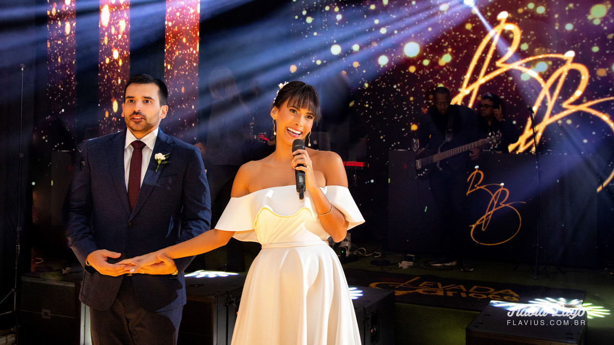 Fotografia de Casamento no Rio de Janeiro RJ Flavia Lago Flavius Lamartine festa noivos pista de  dança
