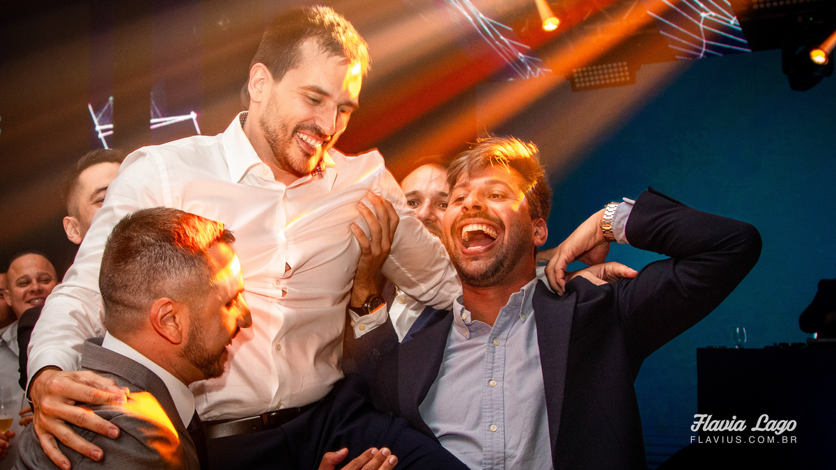 Fotografia de Casamento no Rio de Janeiro RJ Flavia Lago Flavius Lamartine festa pista de dança música alegria
