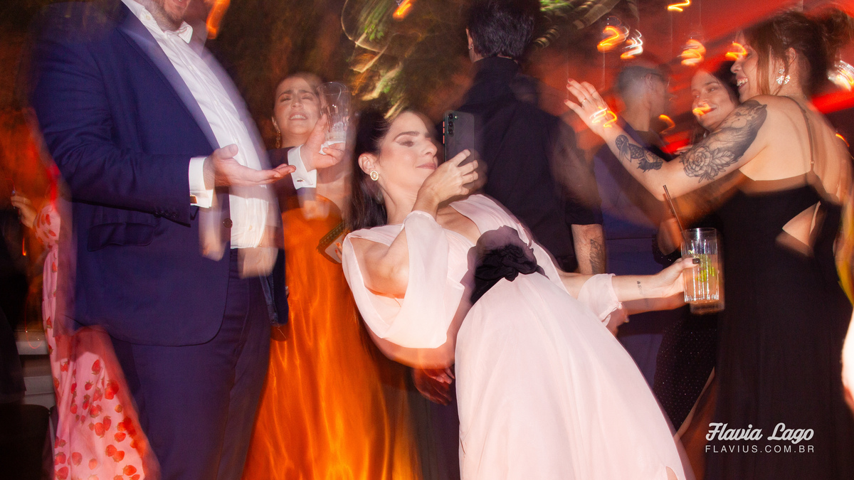 Fotografia de Casamento no Rio de Janeiro RJ Flavia Lago Flavius Lamartine festa pista de dança música alegria

