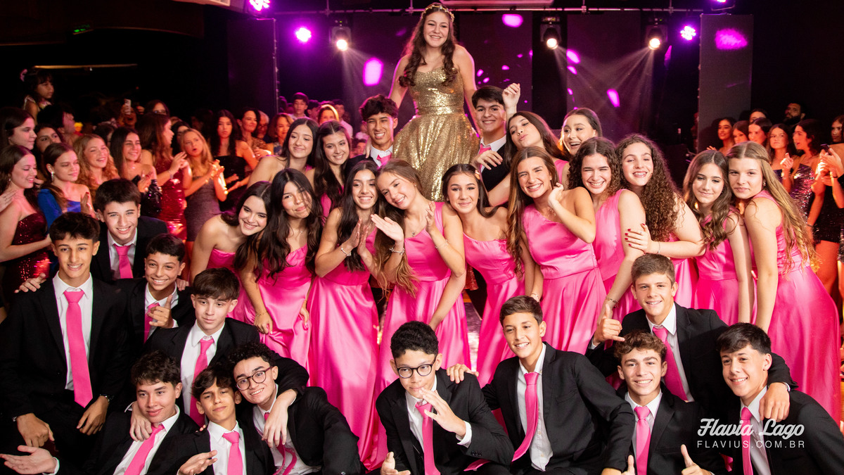 Fotografia de 15 anos no Rio de Janeiro RJ Flavia Lago Flavius XV Festa Spazio Itanhangá valsa pista de dança amigos dançando