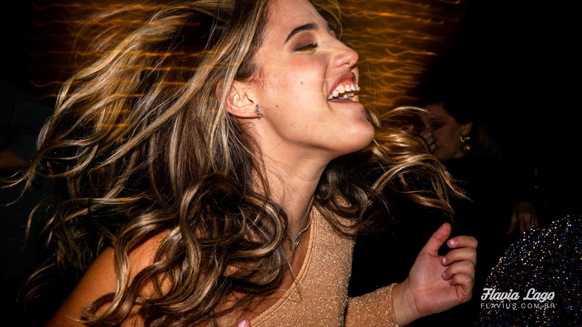 Fotografia de 18 anos no Rio de Janeiro RJ Flavia Lago Flavius XVIII Festa Spazio Itanhangá debutante amigas amigos e convidados luzes pista