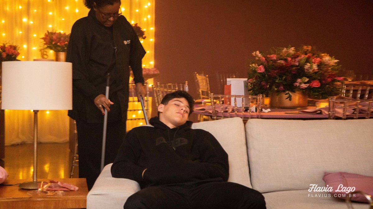 Fotografia de 18 anos no Rio de Janeiro RJ Flavia Lago Flavius XVIII Festa Spazio Itanhangá debutante amigas amigos e convidados luzes pista