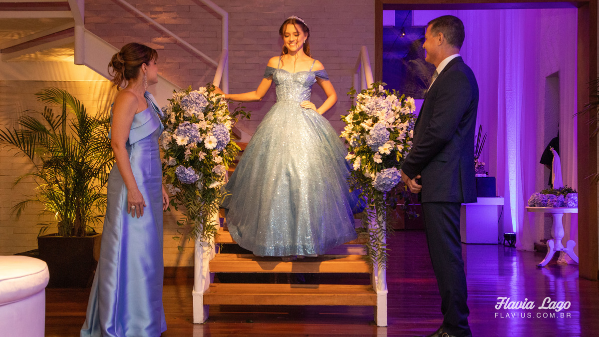 Fotografia de 15 anos no Rio de Janeiro RJ Flavia Lago Flavius XV Festa Spazio Itanhangá valsa pai pista fotos de quinze anos