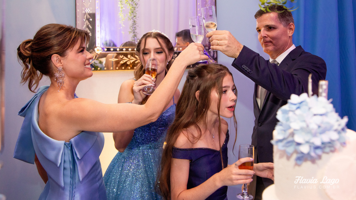 Fotografia de 15 anos no Rio de Janeiro RJ Flavia Lago Flavius XV Festa Spazio Itanhangá homenagens parabéns brinde pista fotos de quinze anos