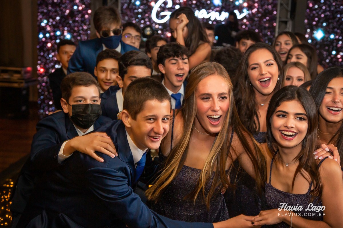 Fotografia de 15 anos no Rio de Janeiro RJ Flavia Lago Flavius XV Festa Spazio Itanhangá amigos na festa