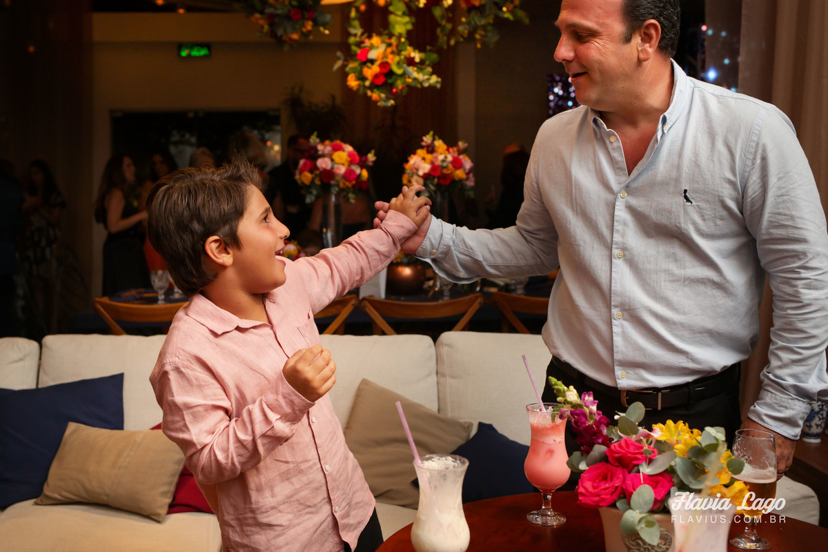 Fotografia de 15 anos no Rio de Janeiro RJ Flavia Lago Flavius XV Festa Spazio Itanhangá amigos na festa com convidados