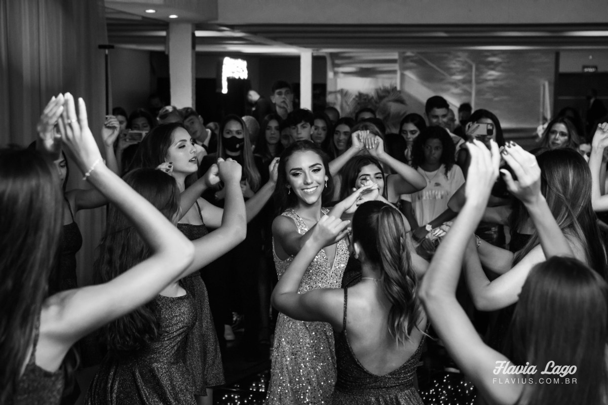 Fotografia de 15 anos no Rio de Janeiro RJ Flavia Lago Flavius XV Festa Spazio Itanhangá pista de dança coreografia amigos e convidados