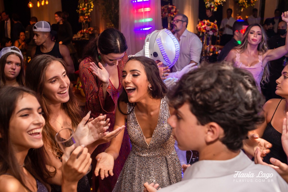 Fotografia de 15 anos no Rio de Janeiro RJ Flavia Lago Flavius XV Festa Spazio Itanhangá pista de dança com amigos e convidados