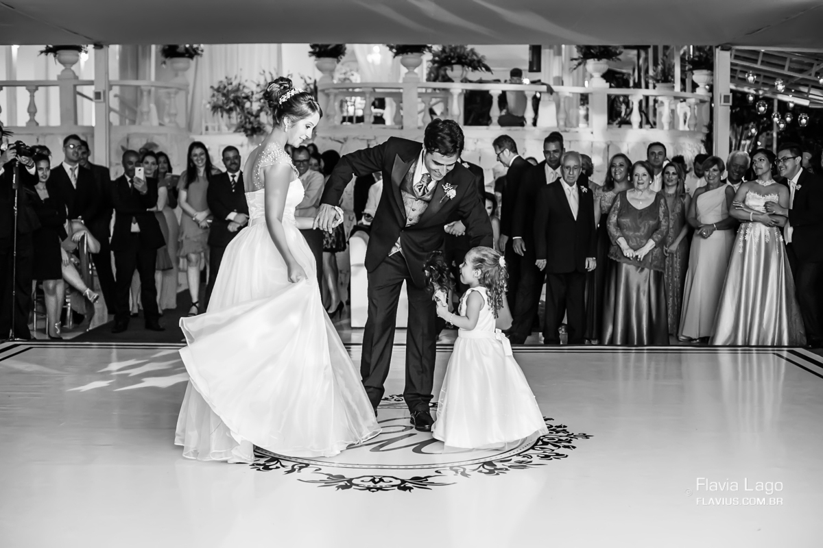 Fotografia de Casamento no Rio de Janeiro RJ Flavia Lago Flavius Festa Pista Valsa Amigos