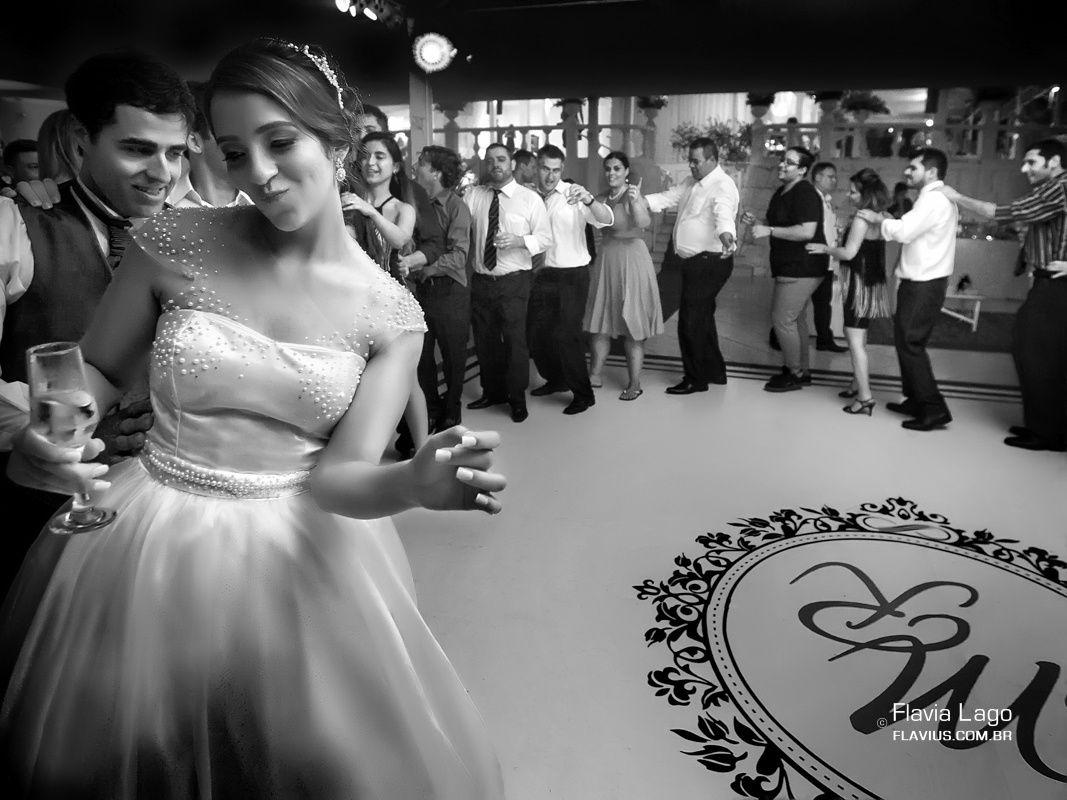 Fotografia de Casamento no Rio de Janeiro RJ Flavia Lago Flavius Festa Pista Valsa Amigos