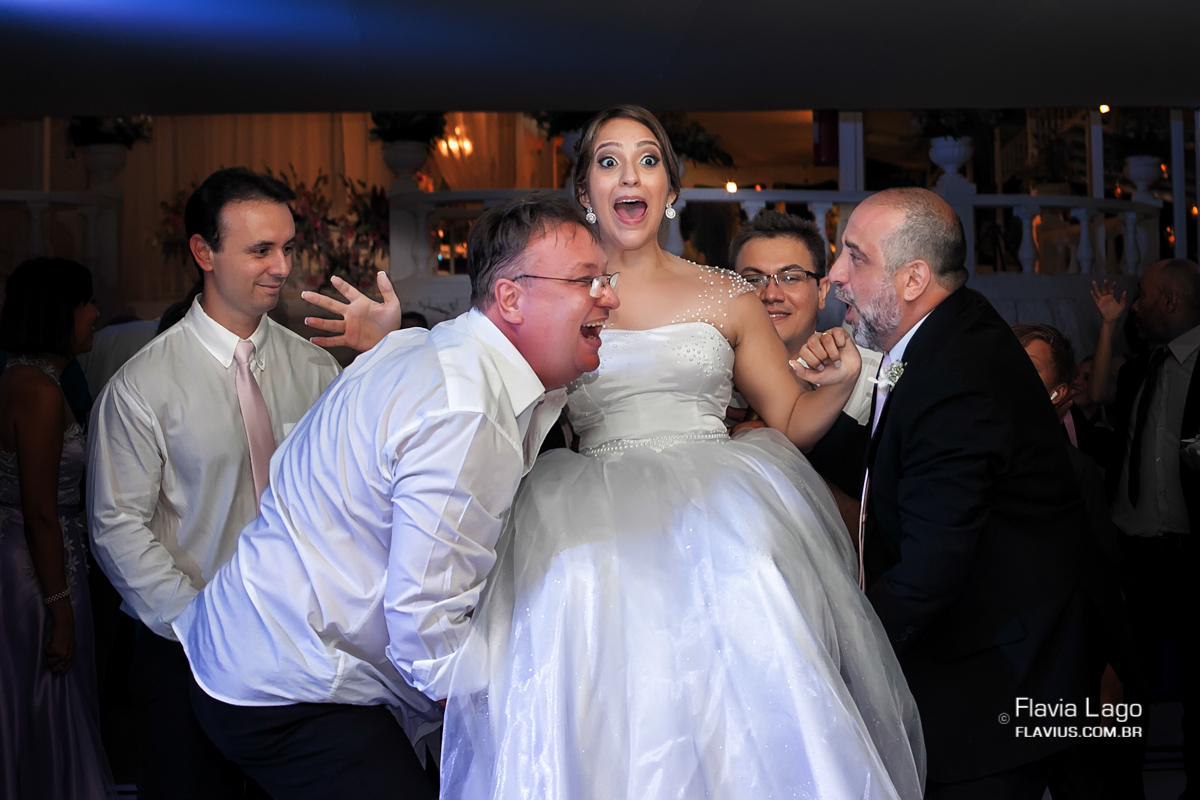 Fotografia de Casamento no Rio de Janeiro RJ Flavia Lago Flavius Festa Pista Valsa Amigos