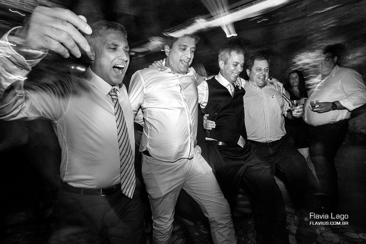 Fotografia de Casamento no Rio de Janeiro RJ Flavia Lago Flavius  Cerimônia Festa Noivos Amigos 