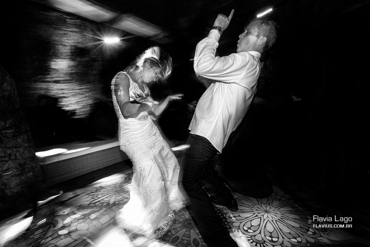 Fotografia de Casamento no Rio de Janeiro RJ Flavia Lago Flavius  Cerimônia Festa Noivos Amigos 