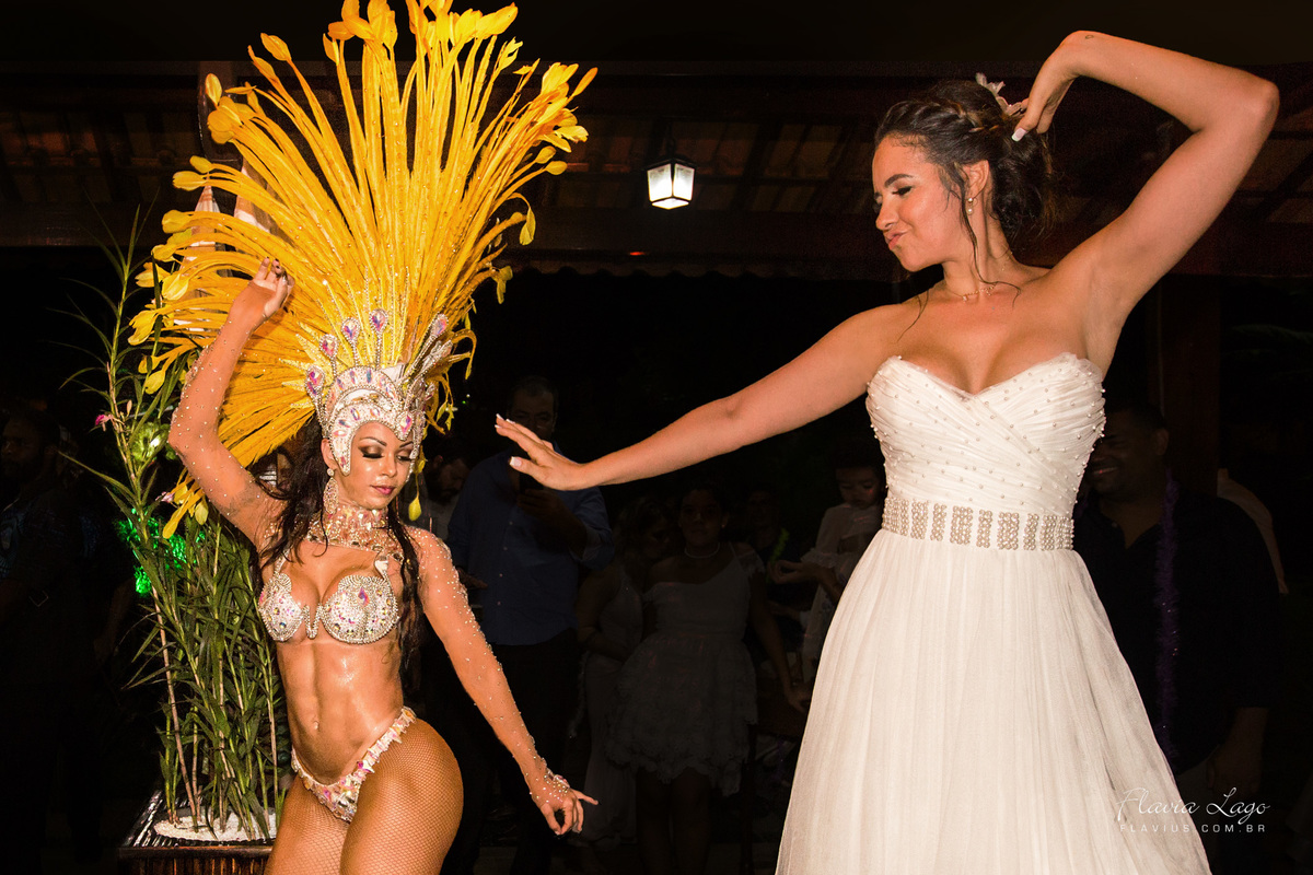 Fotografia de Casamento no Rio de Janeiro RJ Flavia Lago Flavius Festa noivos samba