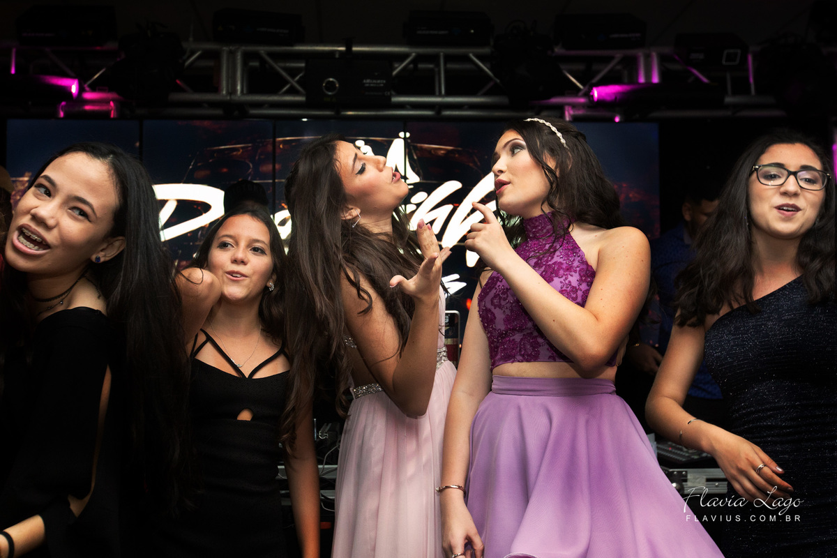 Fotografia de 15 anos no Rio de Janeiro RJ Flavia Lago Flavius posado XV Festa Spazio Itanhangá