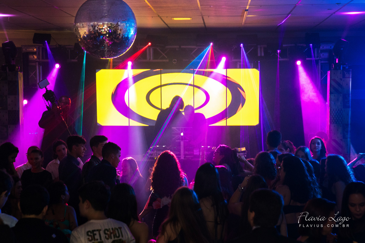 Fotografia de 15 anos no Rio de Janeiro RJ Flavia Lago Flavius posado XV Festa Spazio Itanhangá