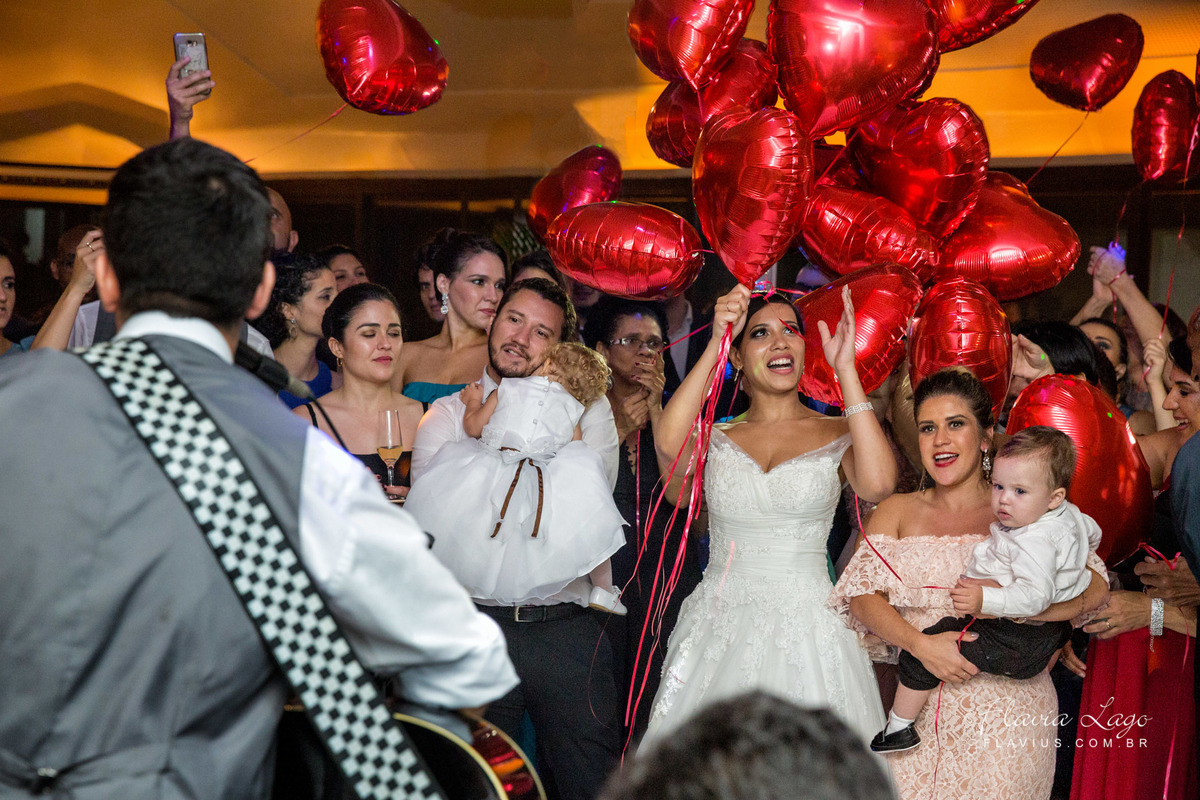 Fotografia de Casamento no Rio de Janeiro RJ Flavia Lago Flavius festa pista noivos