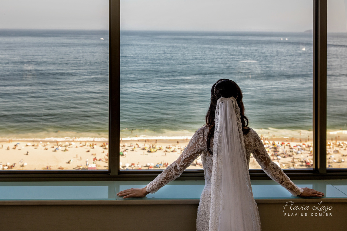 Fotografia de Casamento no Rio de Janeiro RJ Flavia Lago Flavius JW Marriott Making Of Noiva Copacabana Praia Varanda Hotel