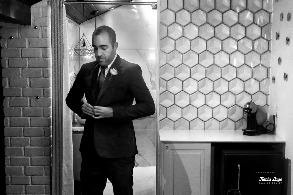 Fotografia de Casamento no Rio de Janeiro RJ Flavia Lago Flavius making of noivo posado