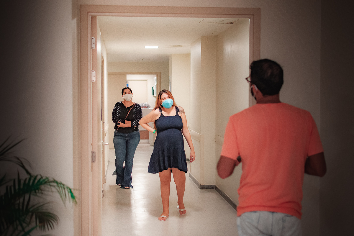 CHEGADA NA MATERNIDADE JÁ SENTINDO CONTRAÇÕES