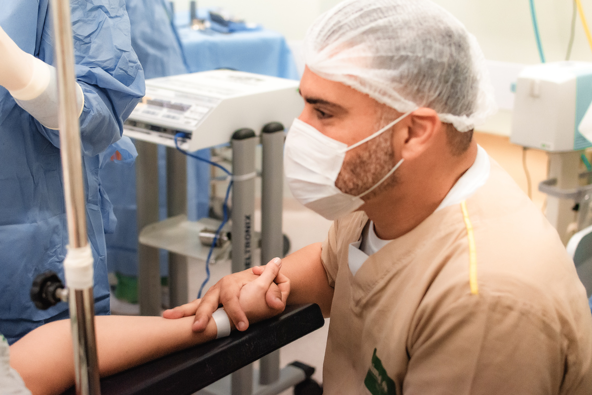 foto de parto em natal rn - apoio do pai