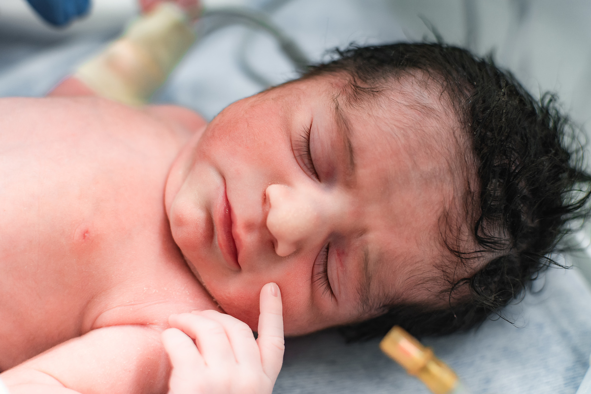 foto de parto em natal rn - detalhes do bebê