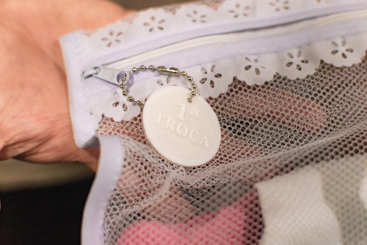 foto de parto em natal rn - detahes que reverlam cuidado e expectativa