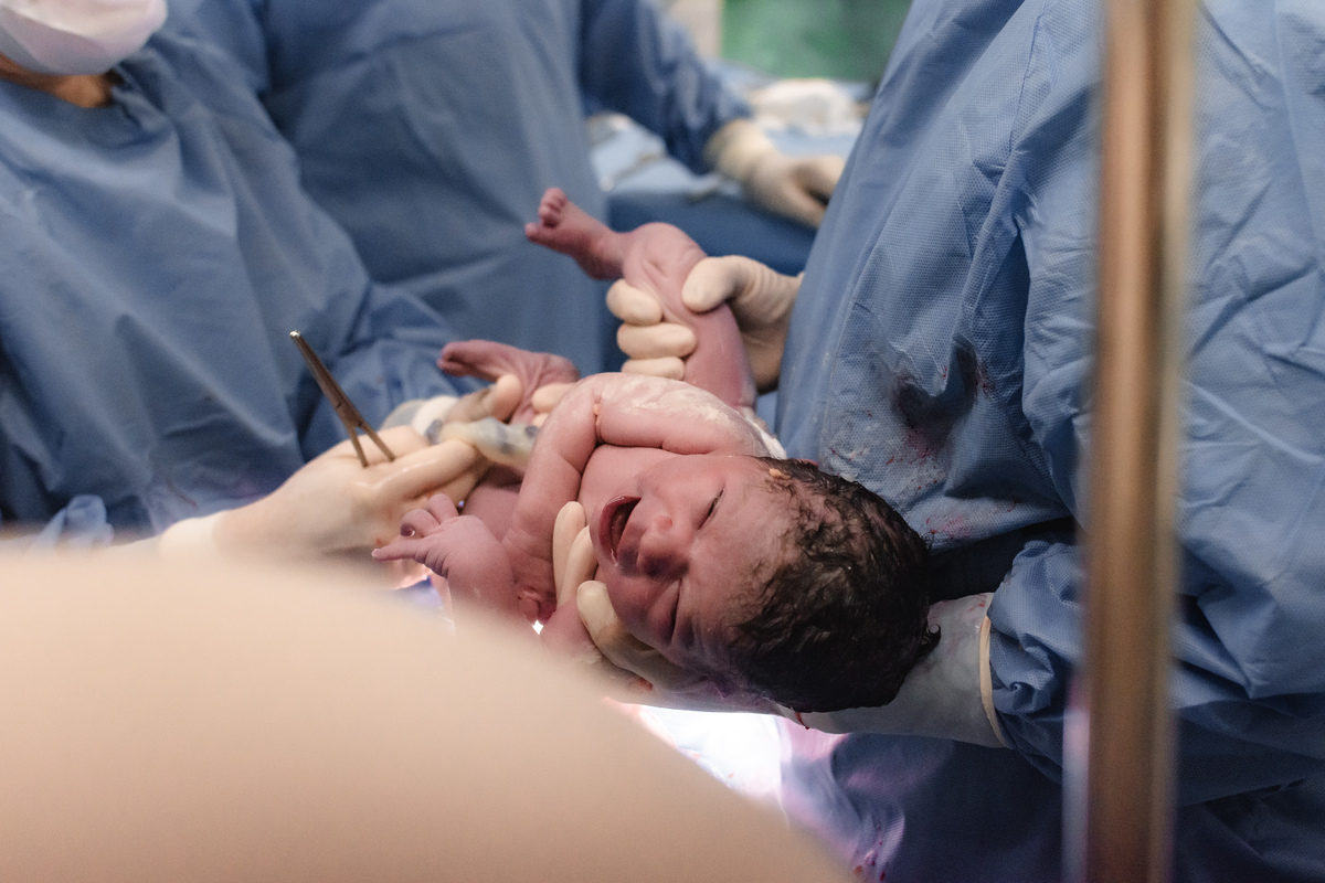 foto de parto em natal - a primeira visão da mãe