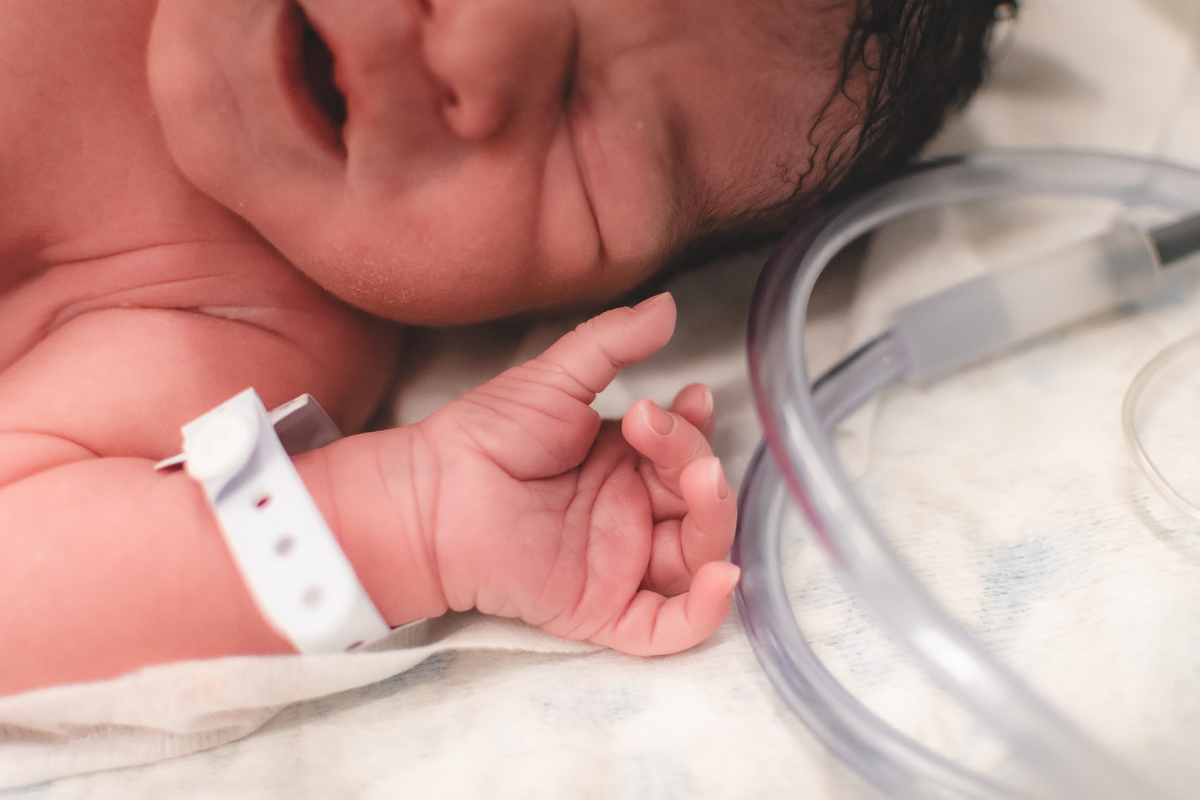 foto de parto em natal rn - detalhes do bebê
