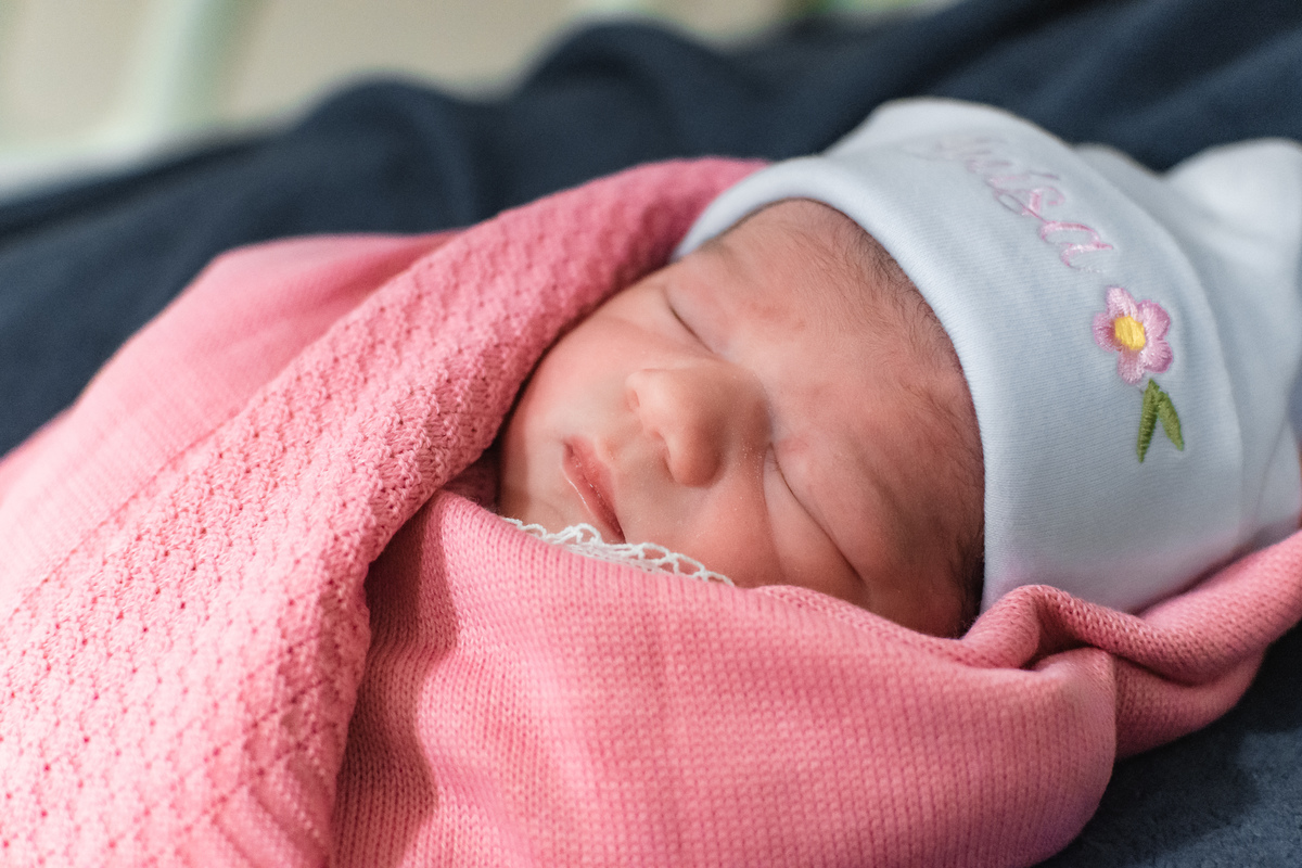foto de parto em natal rn - o bebê