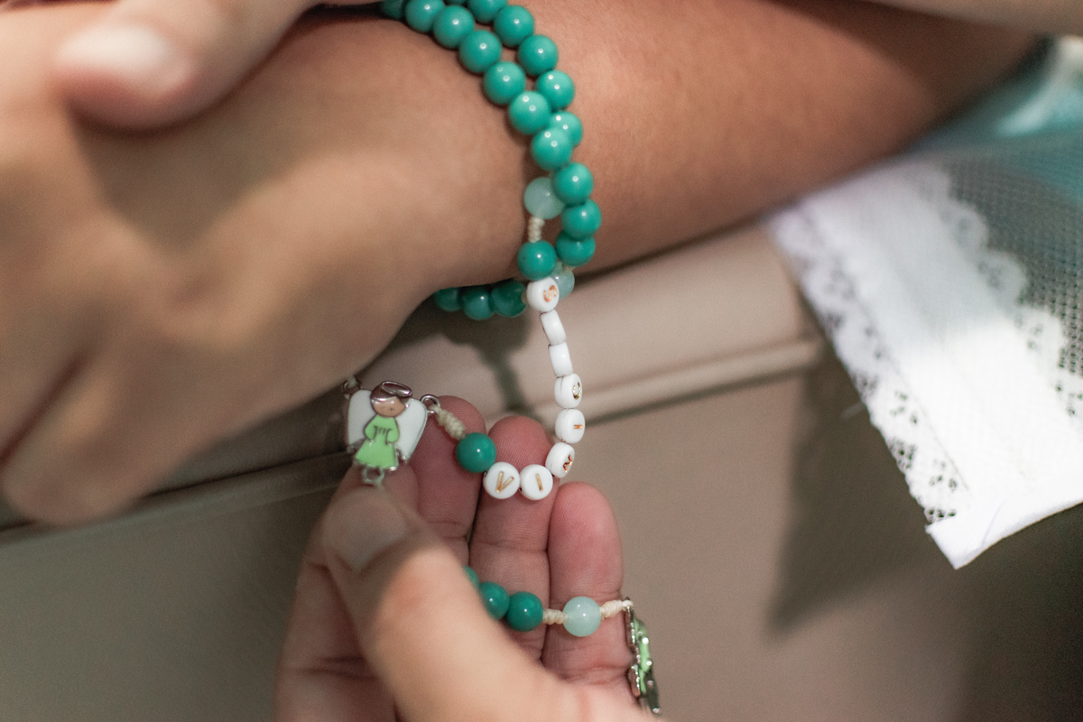 foto de parto em Natal por André Pontes - detalhe de fé