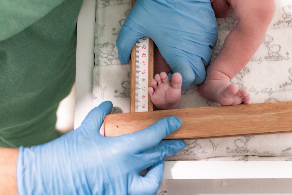 foto de parto em Natal por André Pontes - tamanho do bebê