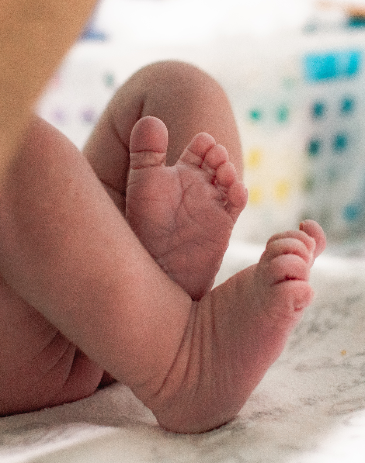 foto de parto em Natal por André Pontes - pezinhos do bebê