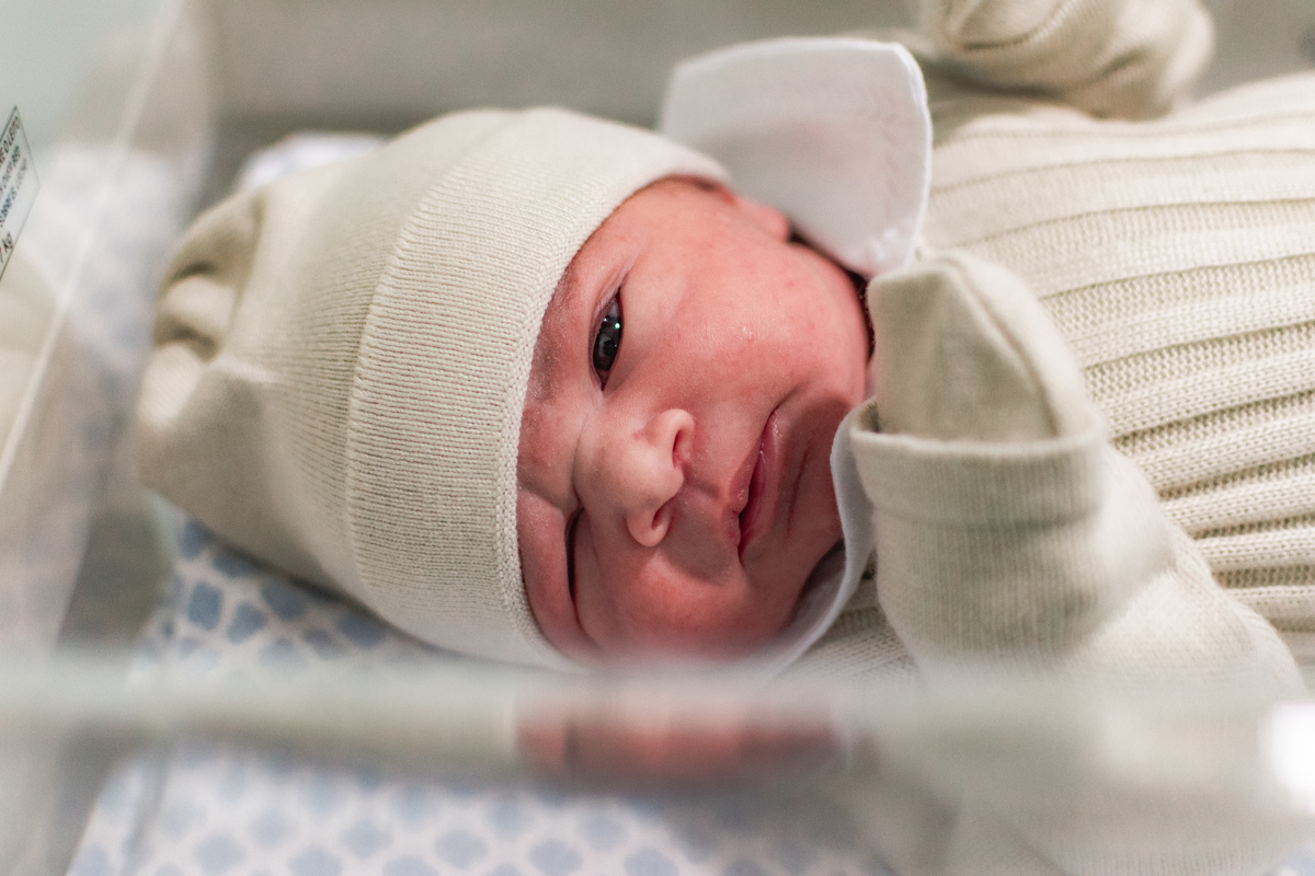 foto de parto em Natal por André Pontes - detalhes do bebê